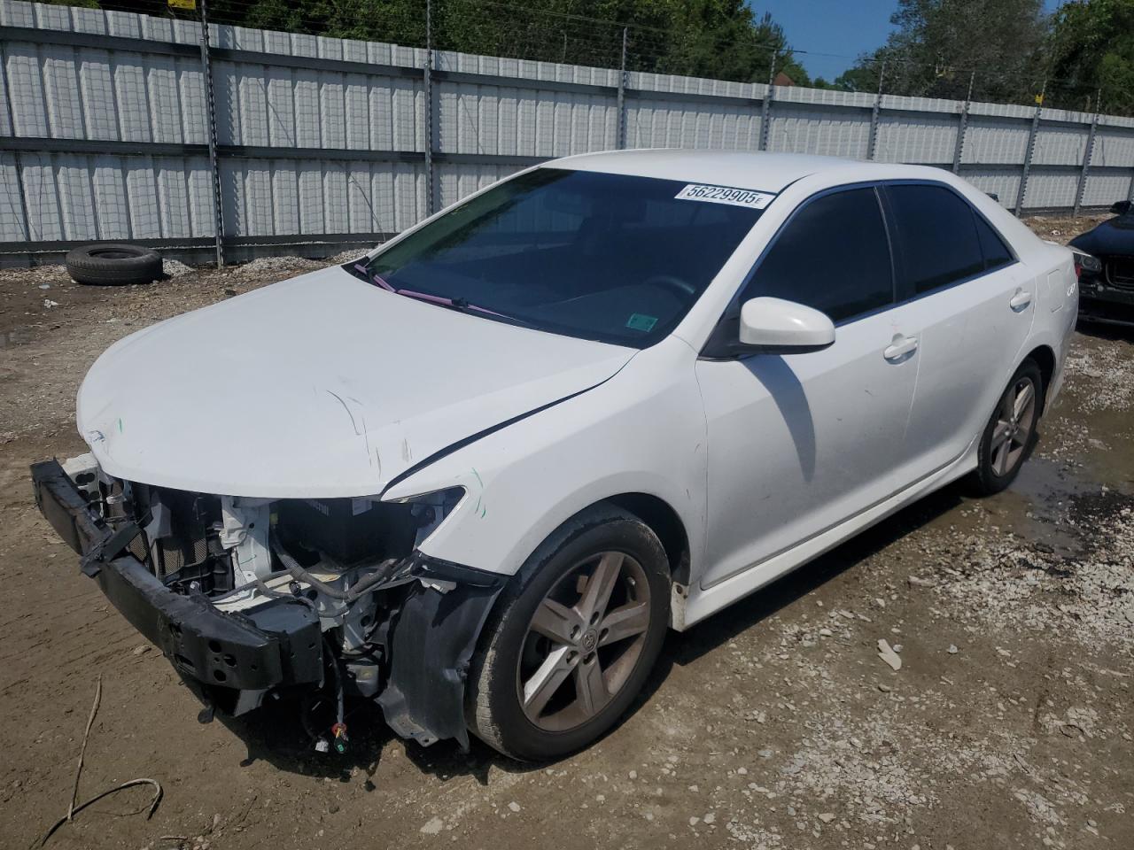 2014 Toyota Camry L за продажба в Hampton, VA - Front End