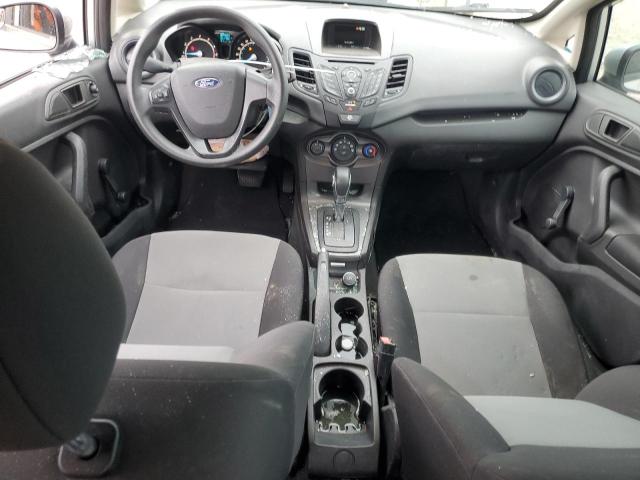  FORD FIESTA 2018 Сріблястий