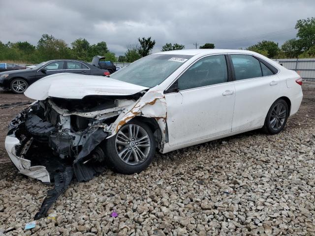  TOYOTA CAMRY 2016 Белы