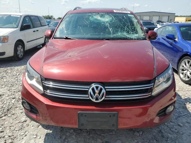  VOLKSWAGEN TIGUAN 2013 Красный