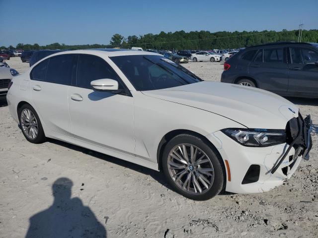 BMW 3 SERIES 2023 Белы