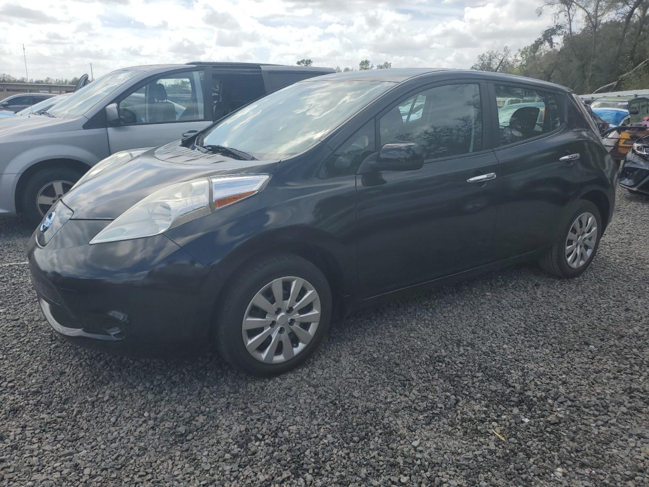 2015 Nissan Leaf S for Sale in Riverview, FL - Minor Dent/Scratches