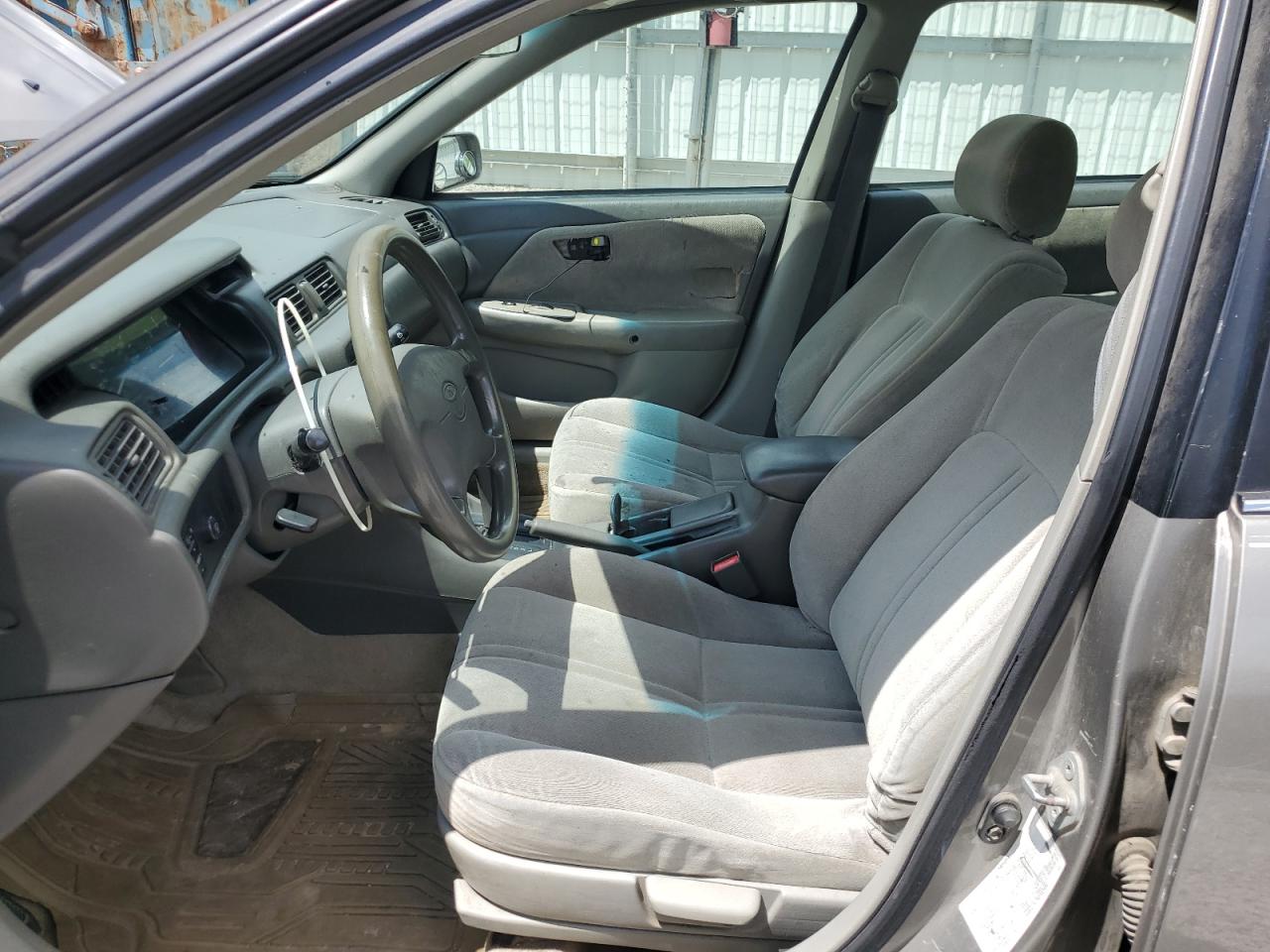 2000 Toyota Camry Ce VIN: 4T1BG22K5YU013891 Lot: 56693255