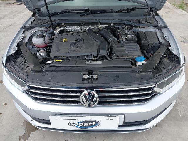 2019 VOLKSWAGEN PASSAT S T