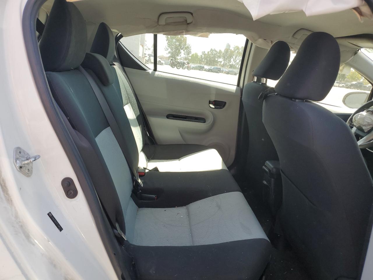 2014 Toyota Prius C VIN: JTDKDTB37E1085295 Lot: 58209155