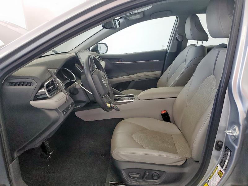  TOYOTA CAMRY 2023 Сріблястий