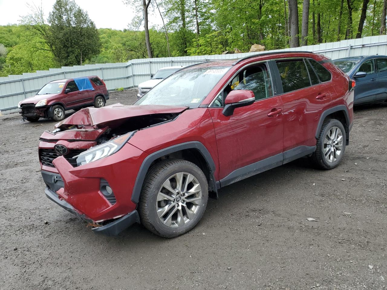 2020 Toyota Rav4 Xle Premium na sprzedaż w Center Rutland, VT - Front End
