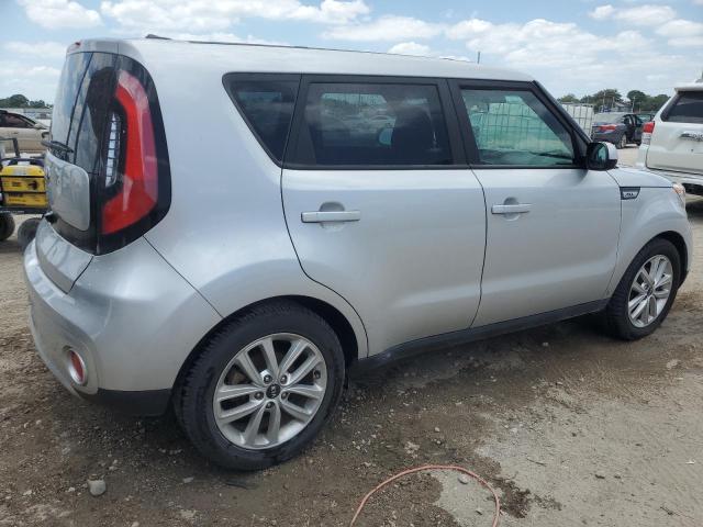  KIA SOUL 2017 Silver