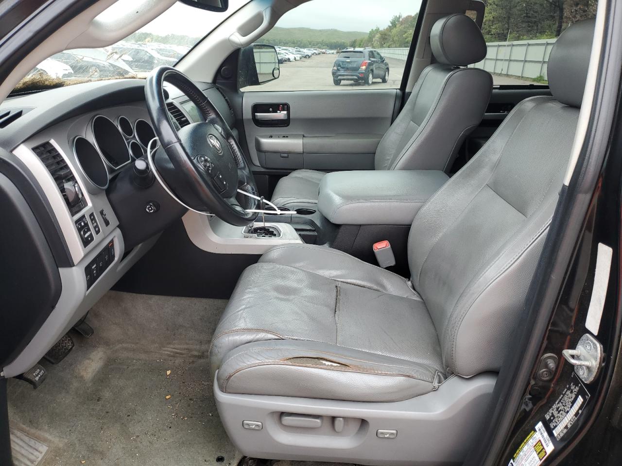 2008 Toyota Sequoia Platinum VIN: 5TDBY67A28S002053 Lot: 56921375