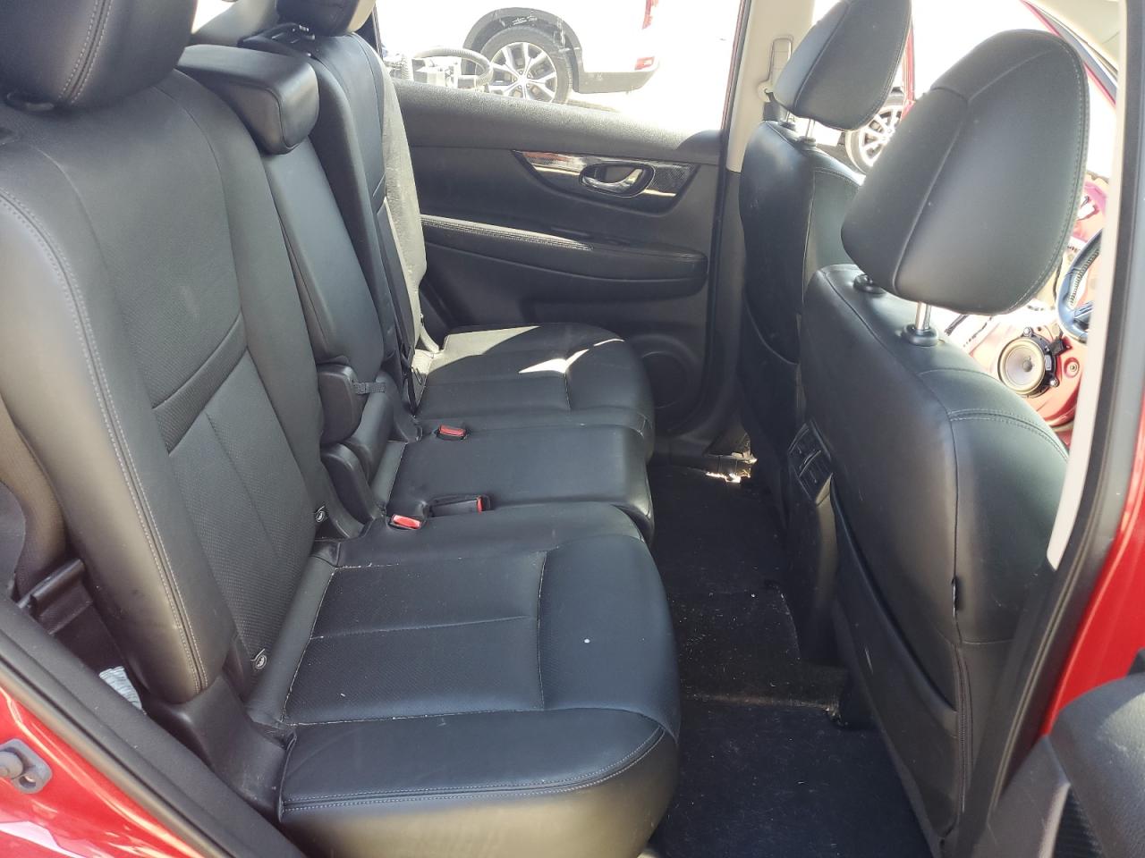 JN8AT2MV7HW004847 NISSAN ROGUE 2017