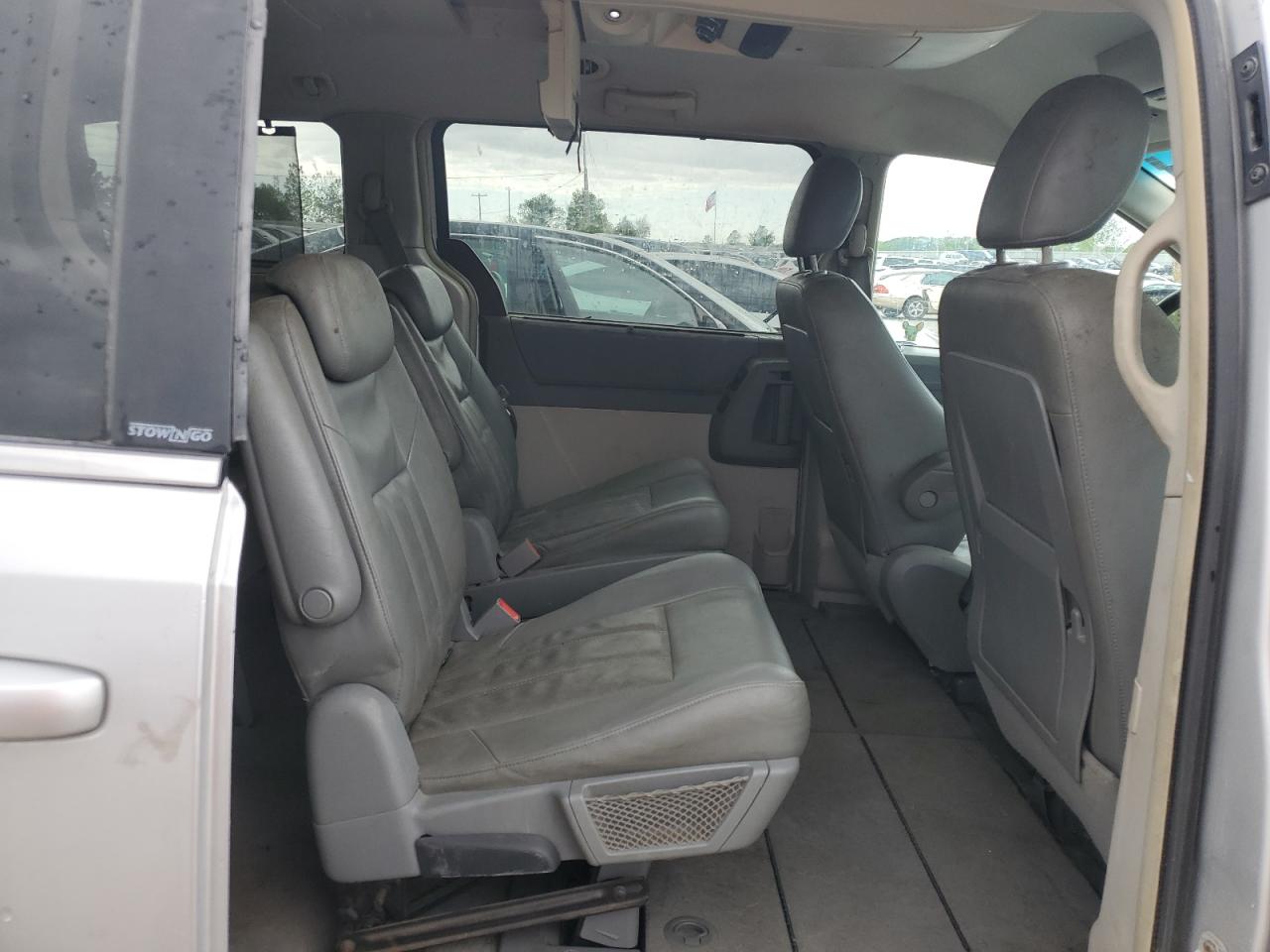 2008 Chrysler Town & Country Touring VIN: 2A8HR54P88R738040 Lot: 67624425