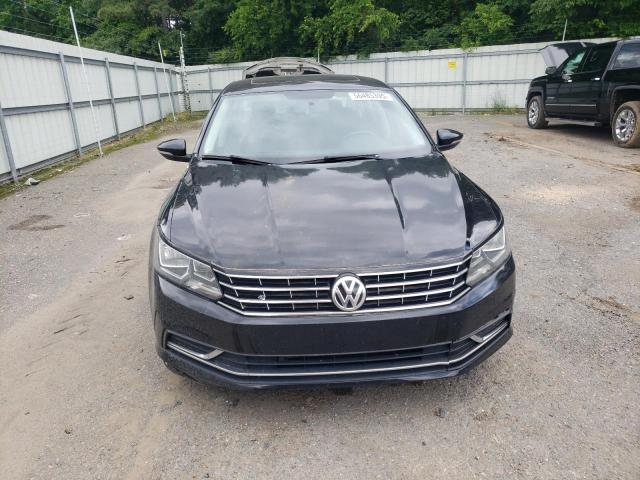 Sedans VOLKSWAGEN PASSAT 2016 Czarny