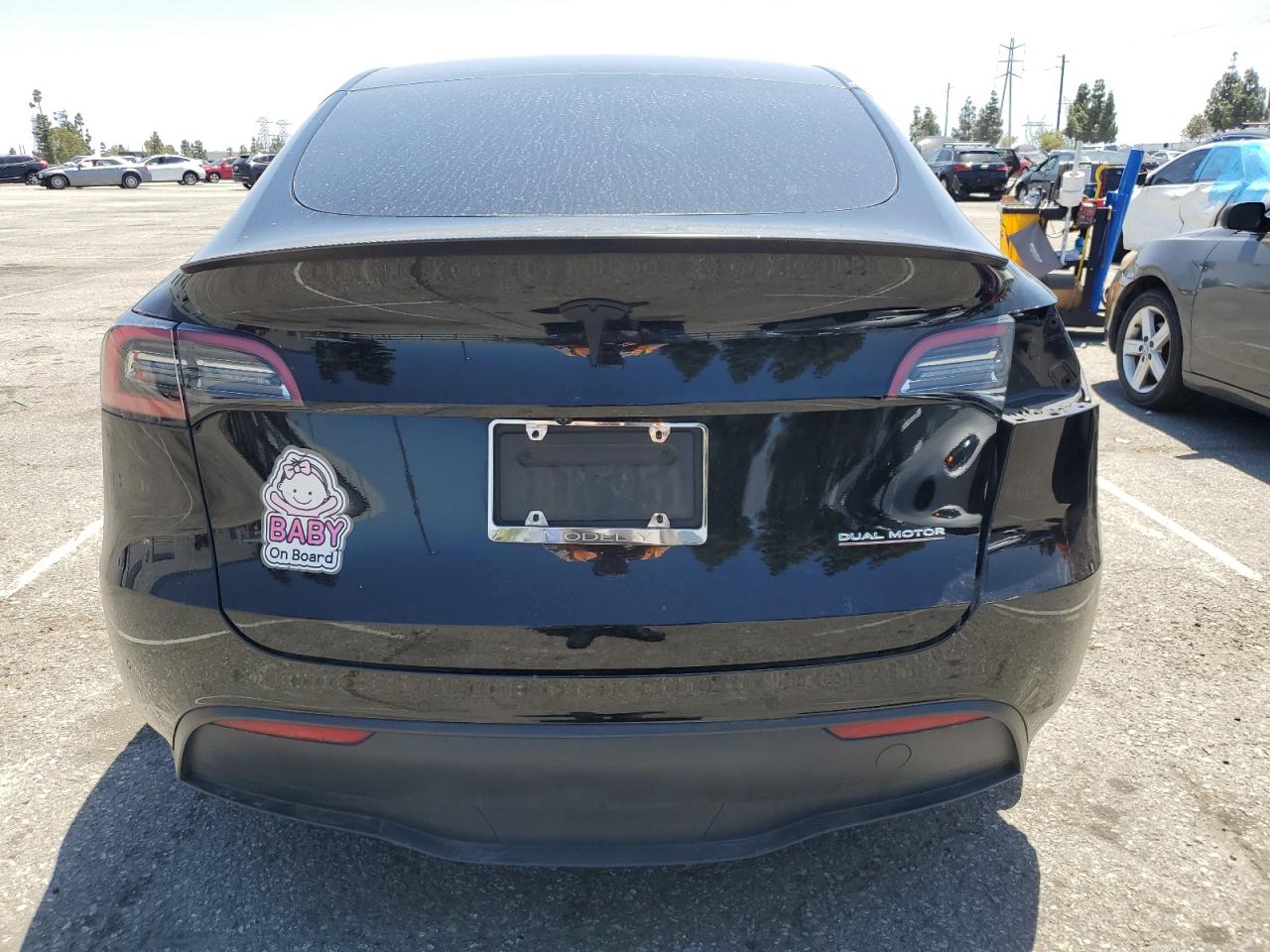 2022 Tesla Model Y VIN: 7SAYGDEF2NF443037 Lot: 56870145