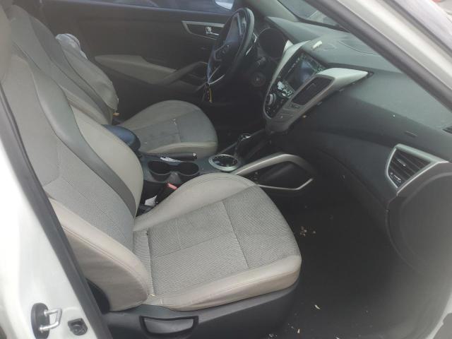  HYUNDAI VELOSTER 2013 Белый