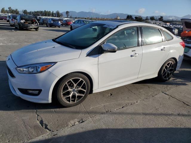 Sedans FORD FOCUS 2016 White