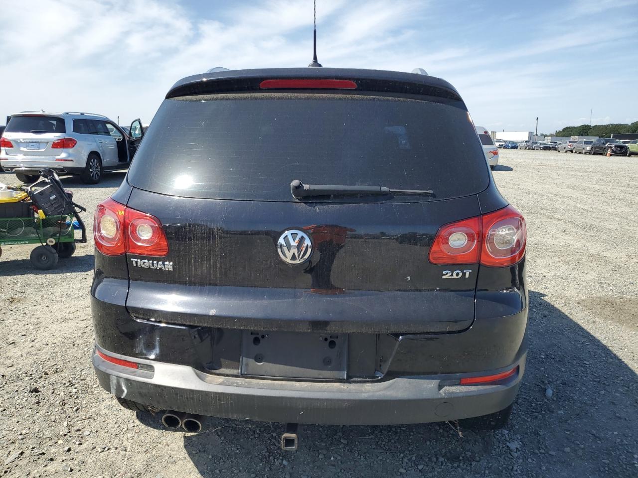 2011 Volkswagen Tiguan S VIN: WVGAV7AX2BW550158 Lot: 57649235
