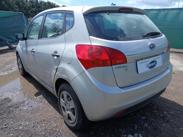 2010 KIA VENGA 1