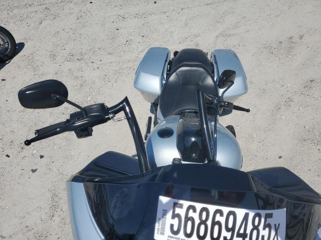  HARLEY-DAVIDSON FL 2023 Серебристый