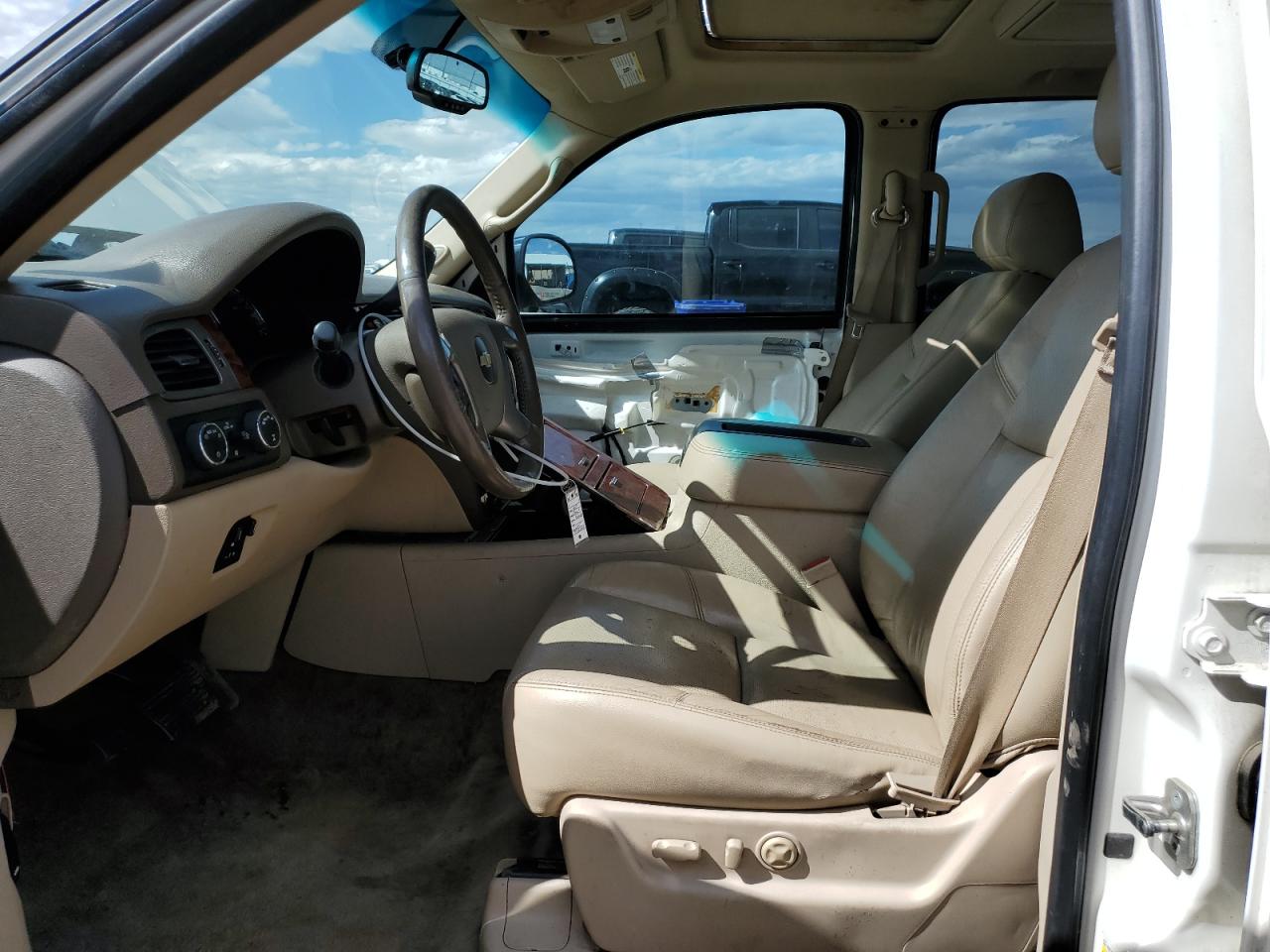 2013 Chevrolet Avalanche Ltz VIN: 3GNTKGE75DG138065 Lot: 57346095