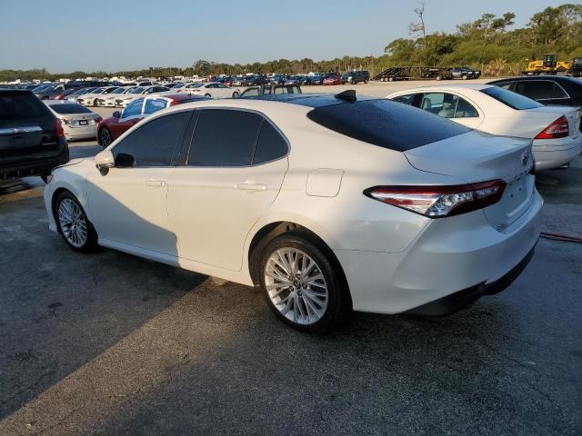  TOYOTA CAMRY 2018 White