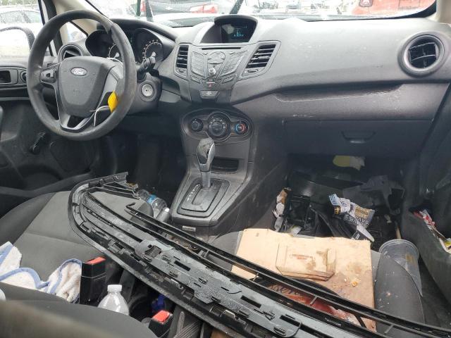  FORD FIESTA 2016 Білий