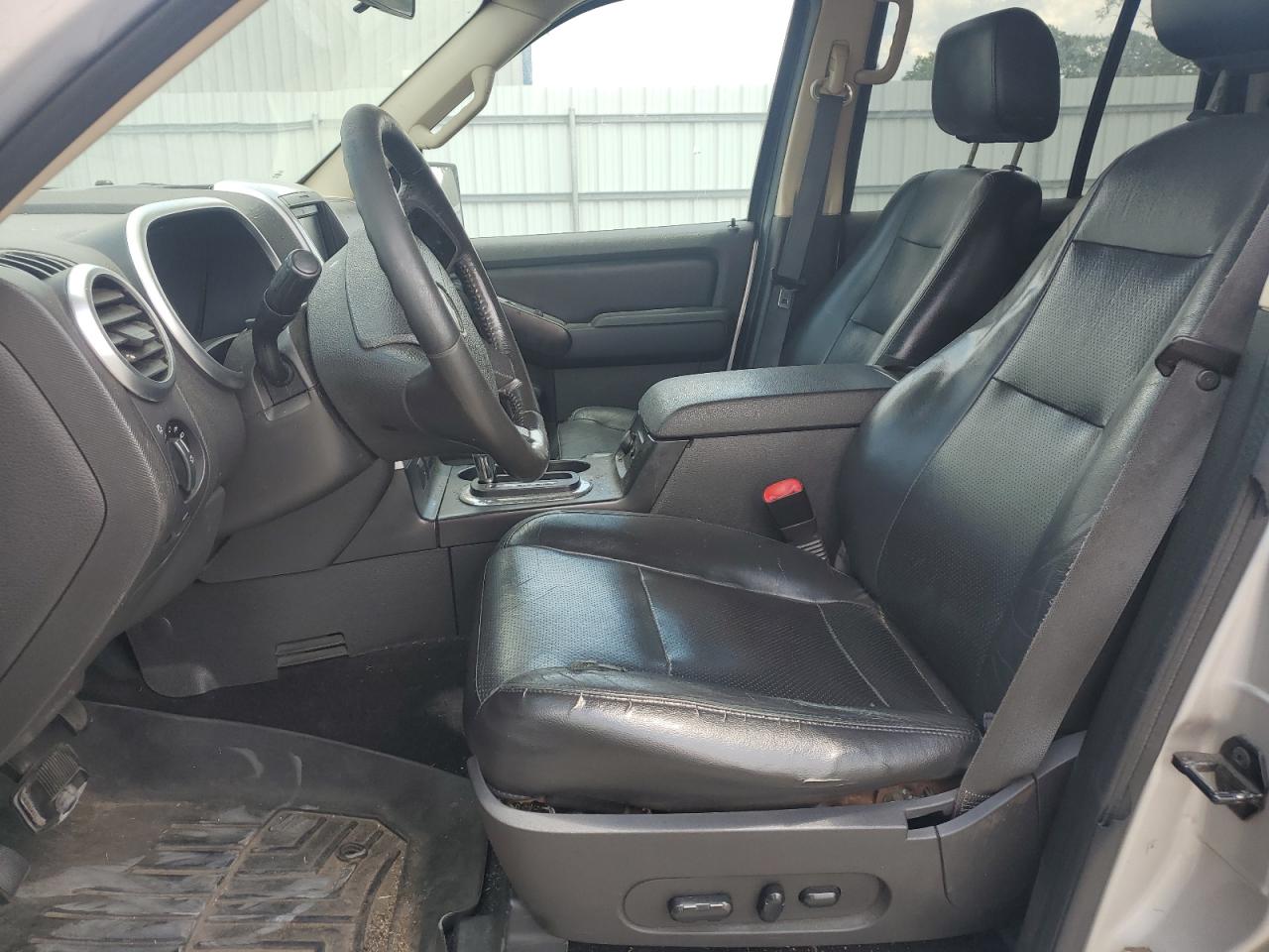 2006 Mercury Mountaineer Convenience VIN: 4M2EU46E26UJ00441 Lot: 56281865