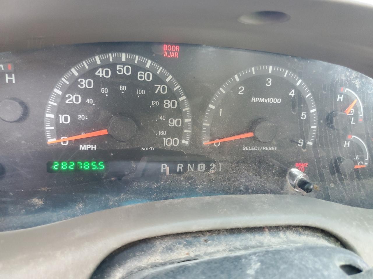 2000 Ford F150 VIN: 1FTRX07W1YKA05317 Lot: 56207955