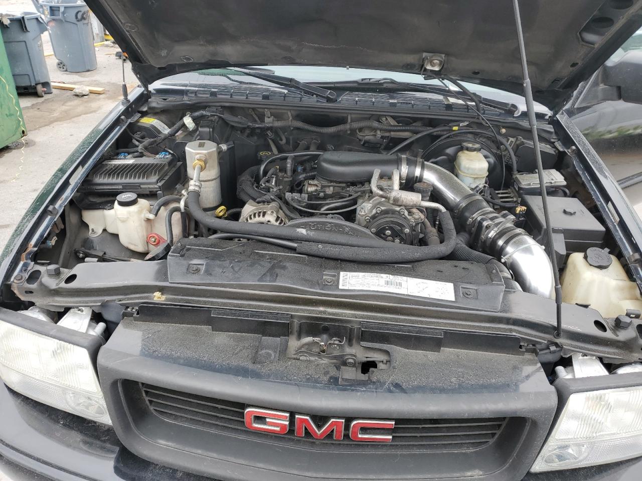2000 GMC Jimmy VIN: 1GKCS18W2YK221142 Lot: 55846075