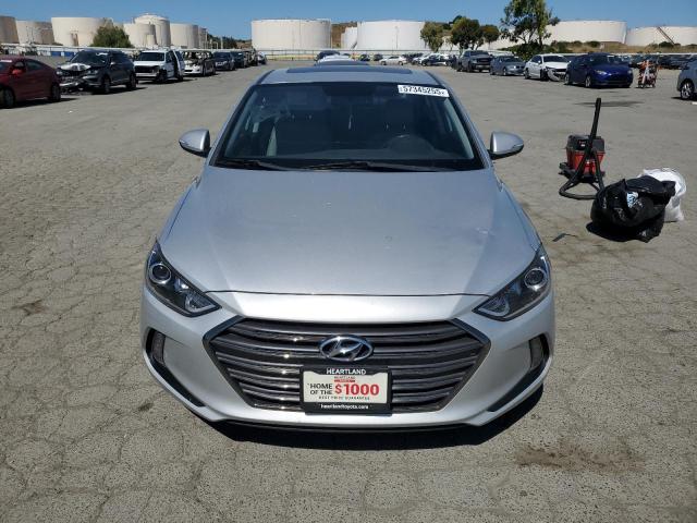  HYUNDAI ELANTRA 2017 Сріблястий