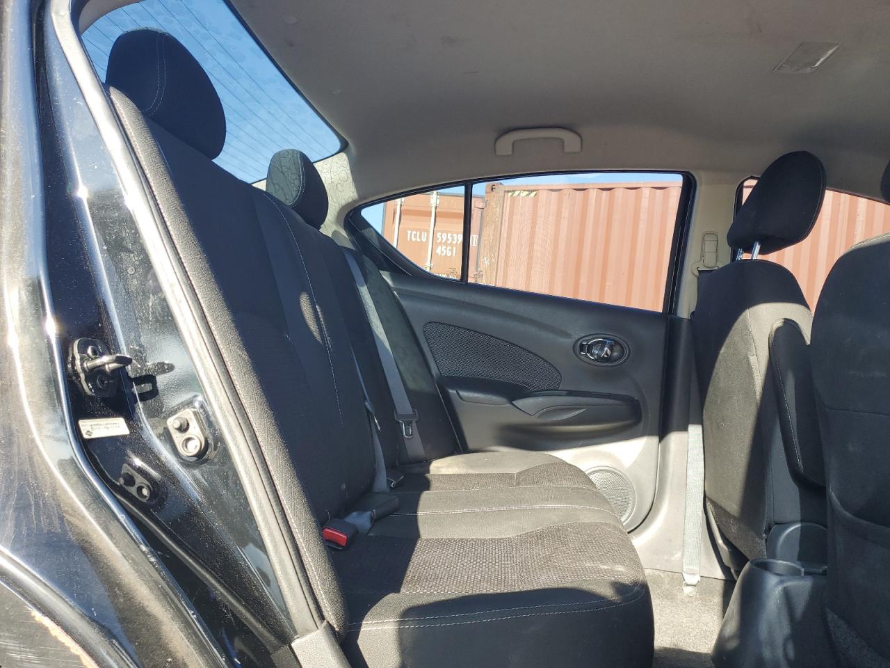 2018 Nissan Versa S VIN: 3N1CN7AP4JL821886 Lot: 56724595