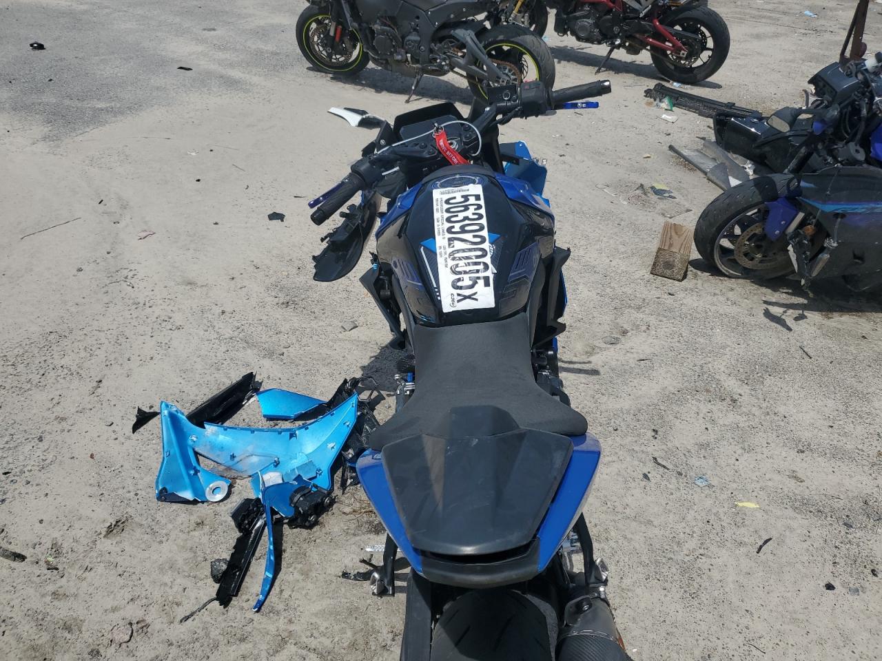 2024 Suzuki Gsx800 F VIN: JS1EM13B3R7103618 Lot: 56392005