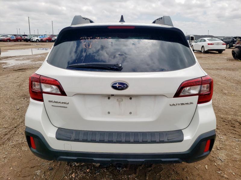  SUBARU OUTBACK 2018 Белы
