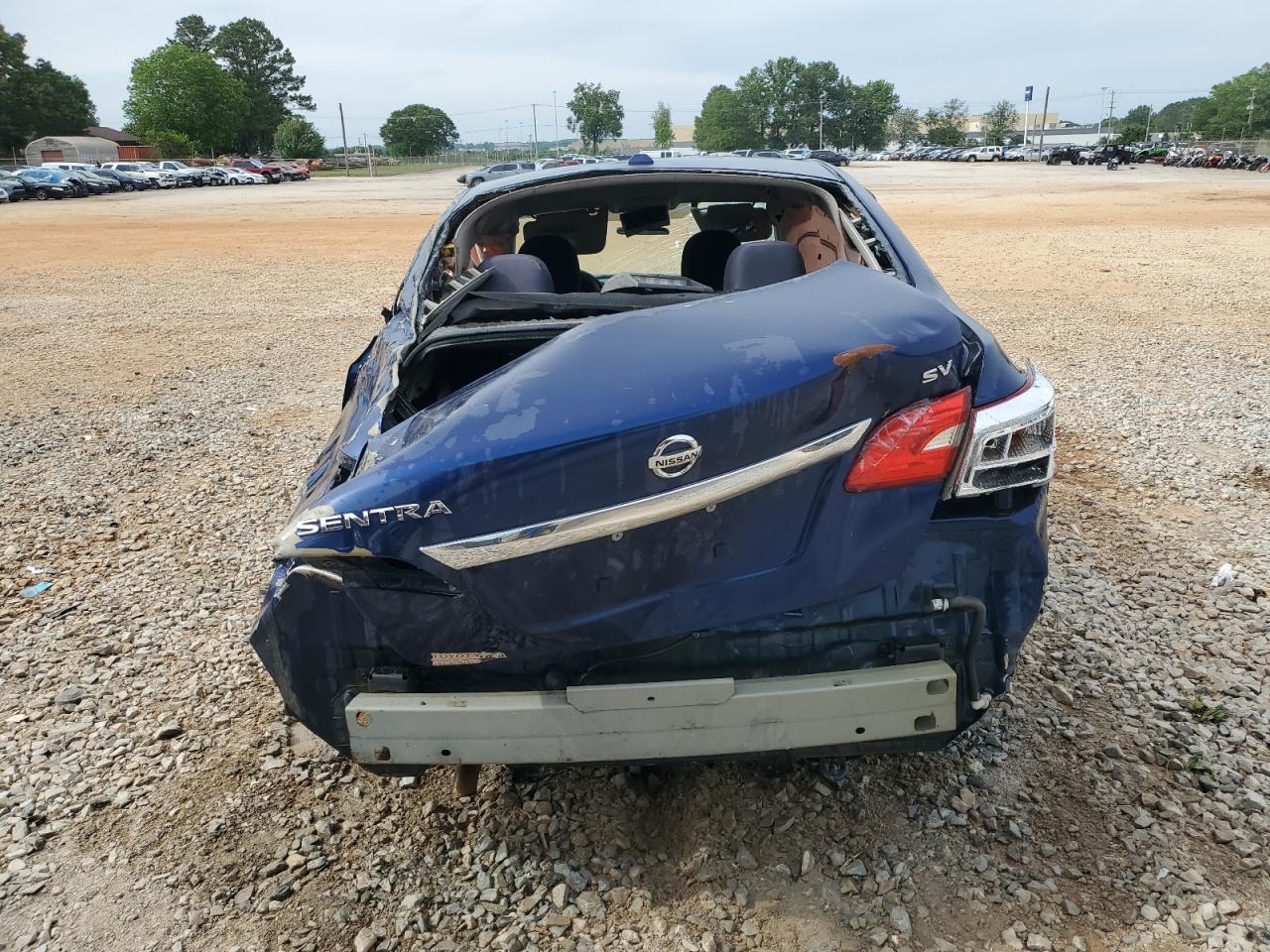 2018 Nissan Sentra S VIN: 3N1AB7AP6JL647481 Lot: 56827545