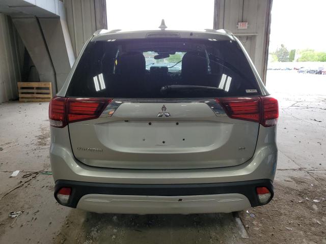  MITSUBISHI OUTLANDER 2020 Srebrny