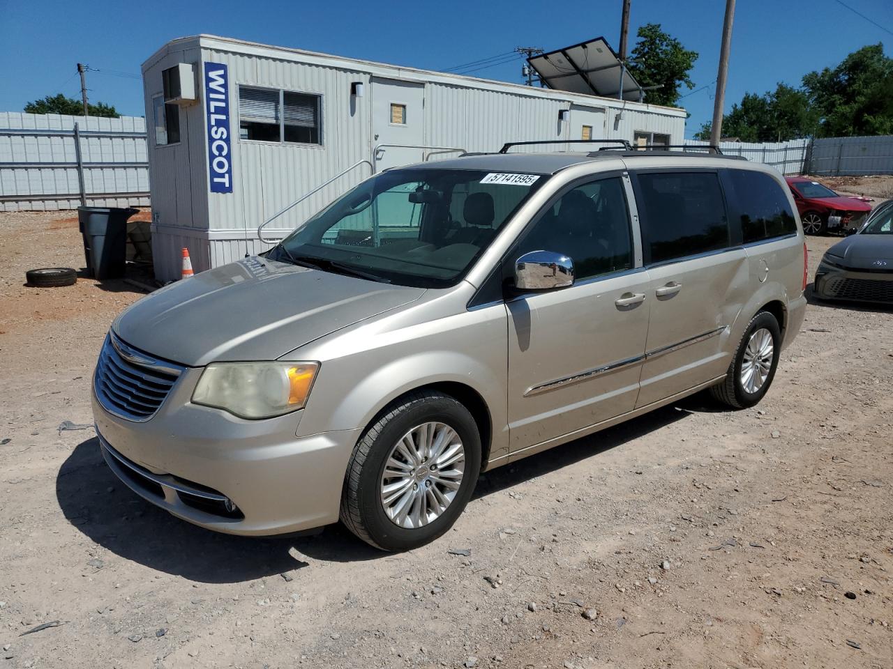 2012 Chrysler Town & Country Touring L на продаже в Oklahoma City, OK - Side