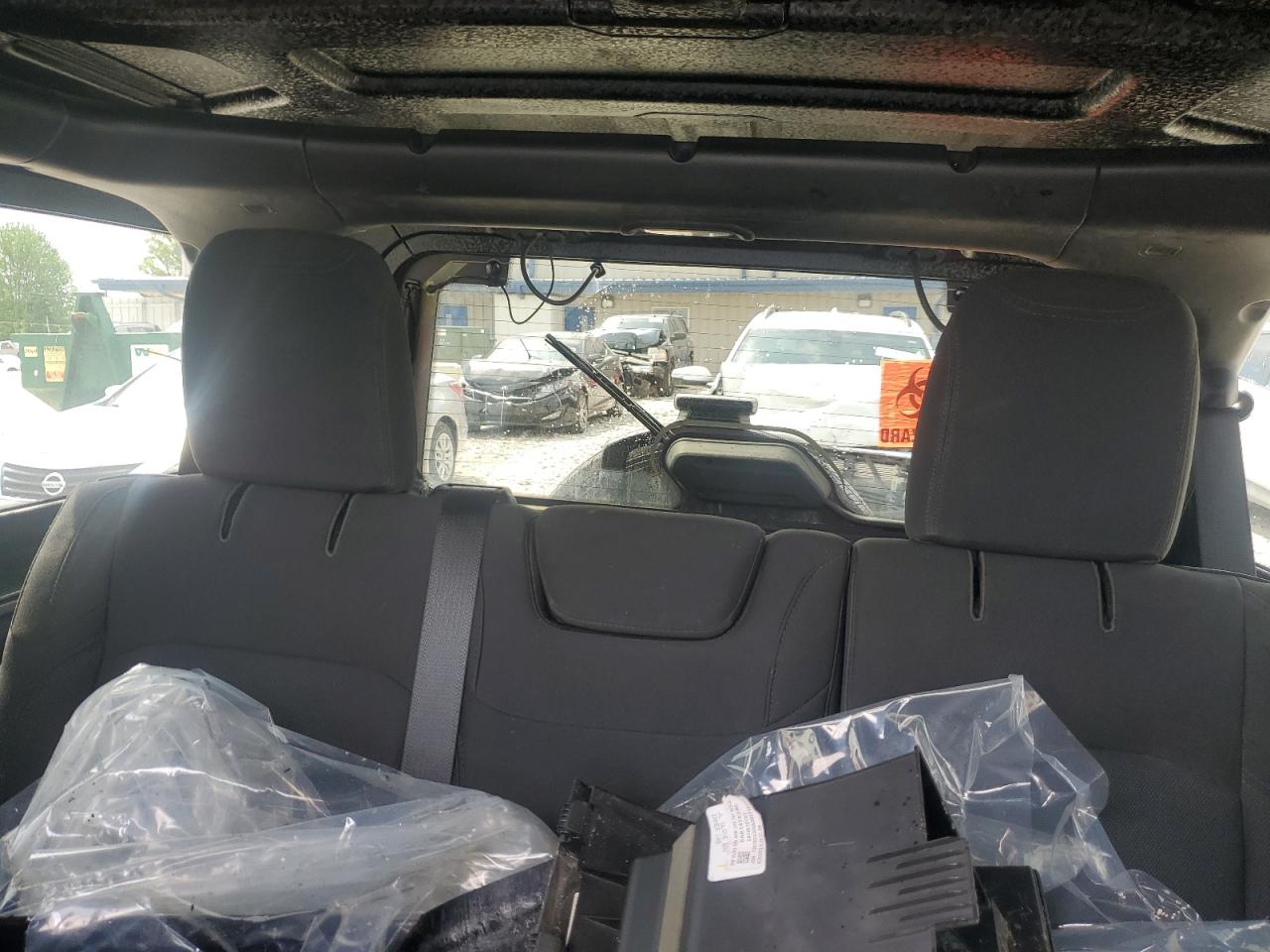 2018 Jeep Wrangler Unlimited Sport VIN: 1C4HJXDG6JW258540 Lot: 56636335