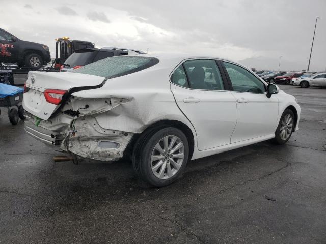  TOYOTA CAMRY 2020 Biały
