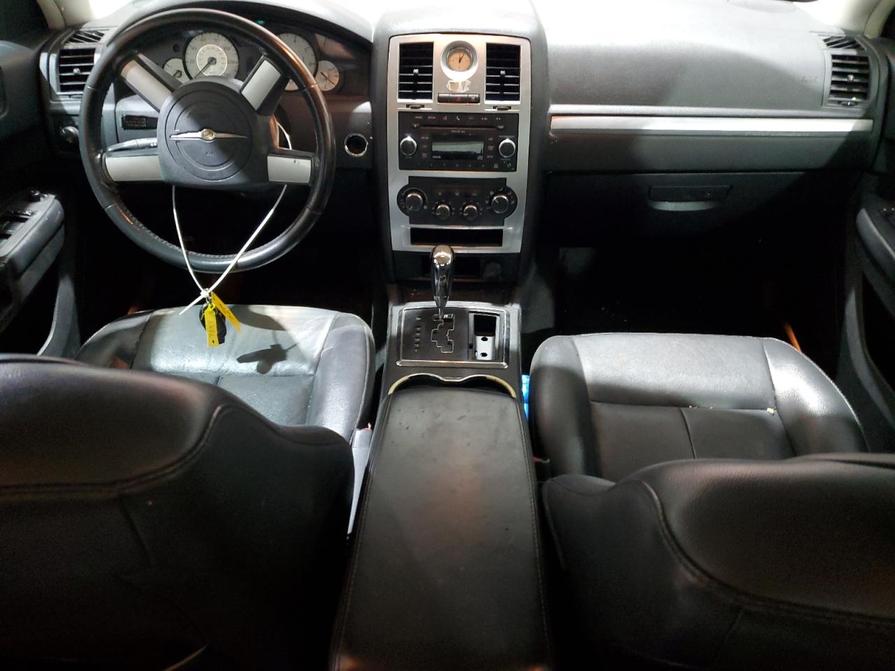 2010 Chrysler 300 Touring VIN: 2C3CA5CV5AH327297 Lot: 58697135