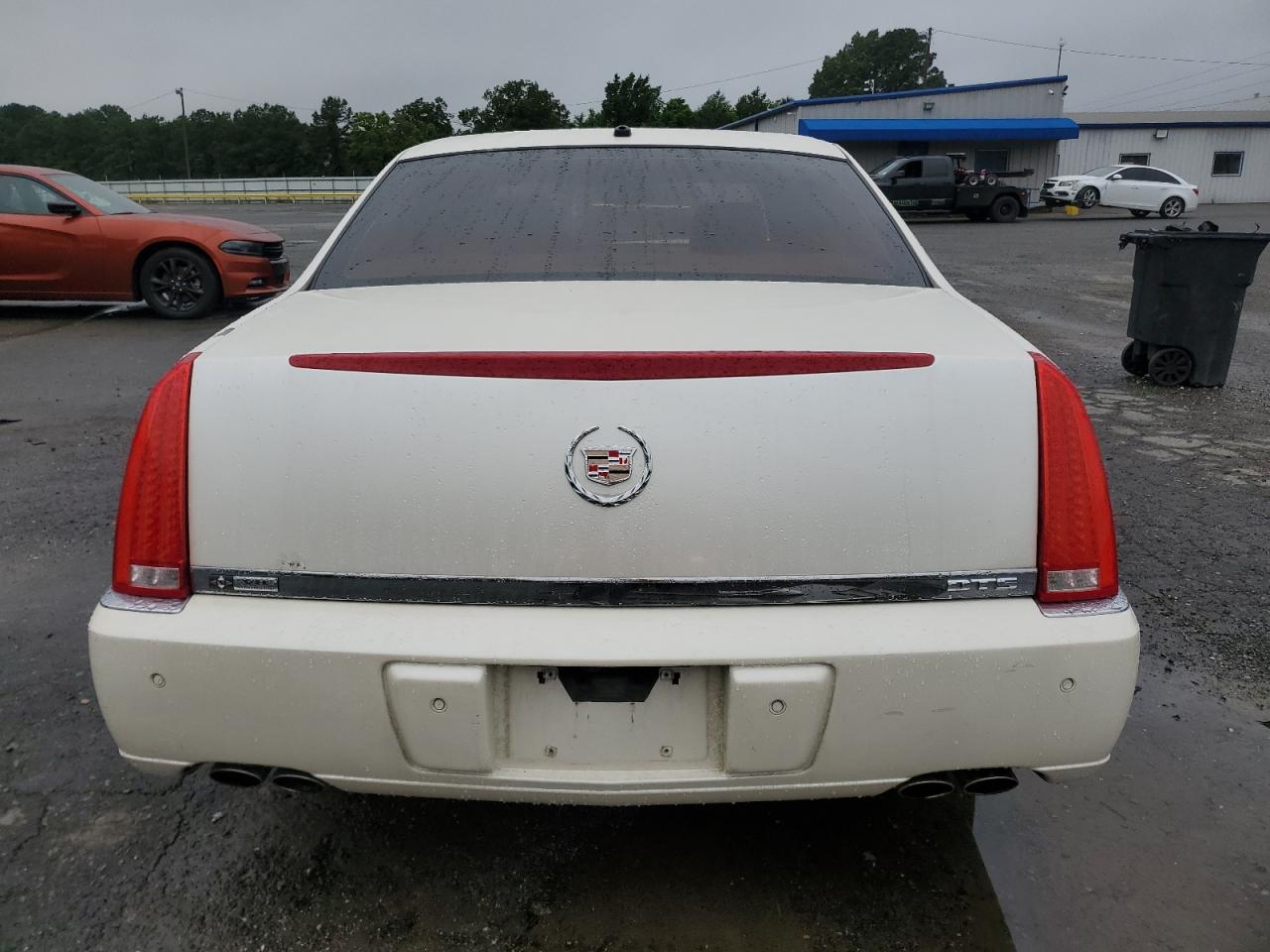 2008 Cadillac Dts VIN: 1G6KD57Y38U141979 Lot: 55780395