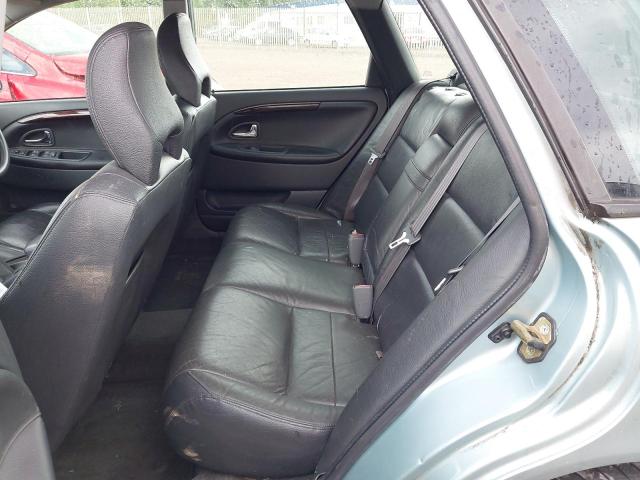 2004 VOLVO V40 SE