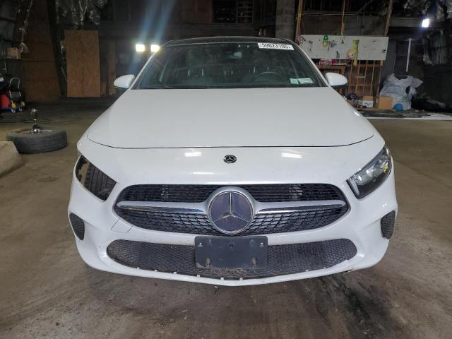 MERCEDES-BENZ A-CLASS 2019 Biały