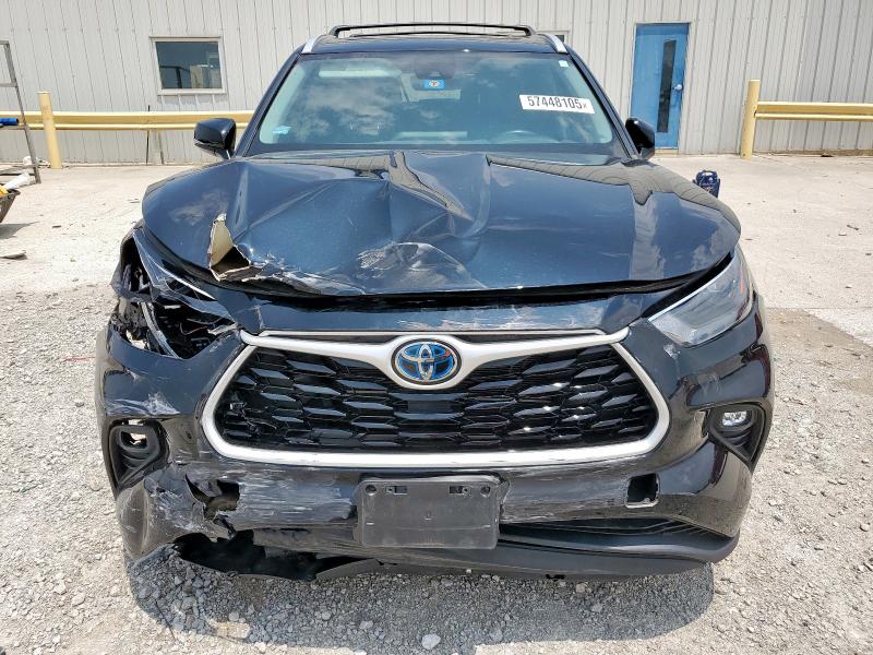  TOYOTA HIGHLANDER 2022 Черный