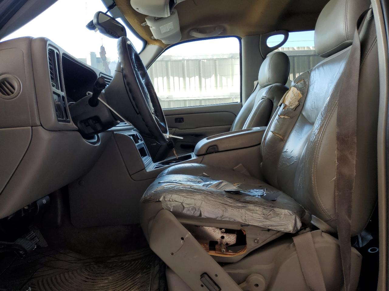 2005 Chevrolet Silverado C1500 VIN: 2GCEC13T451267646 Lot: 57162095