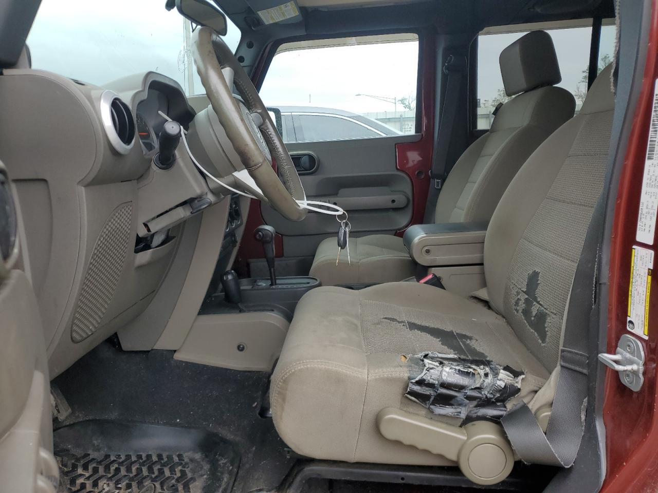2008 Jeep Wrangler Unlimited Sahara VIN: 1J8GA59108L648333 Lot: 57430015