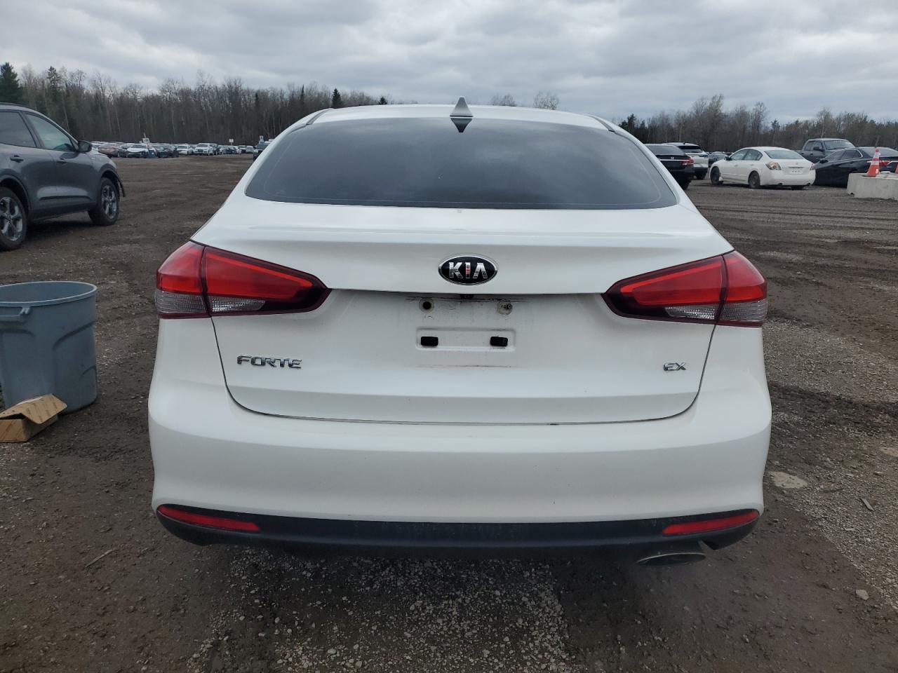2018 Kia Forte Ex VIN: 3KPFL4A87JE275743 Lot: 55416595