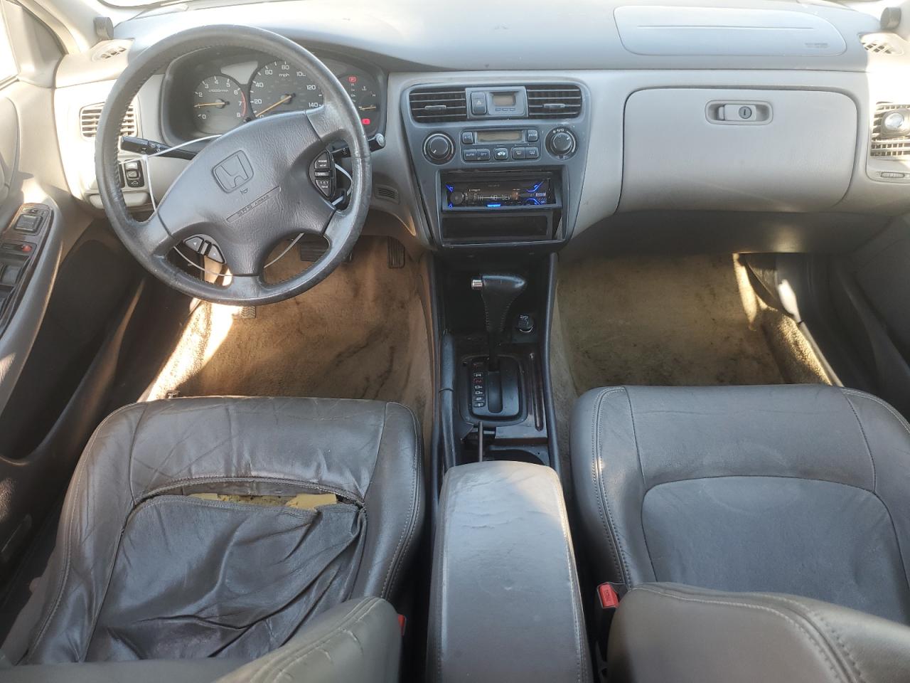 2000 Honda Accord Ex VIN: 1HGCG1657YA018147 Lot: 56849585