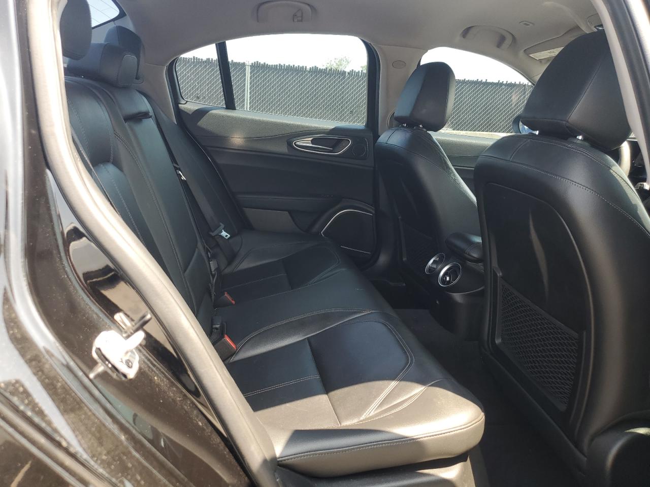 2018 Alfa Romeo Giulia VIN: ZARFAEBN0J7593662 Lot: 53964835