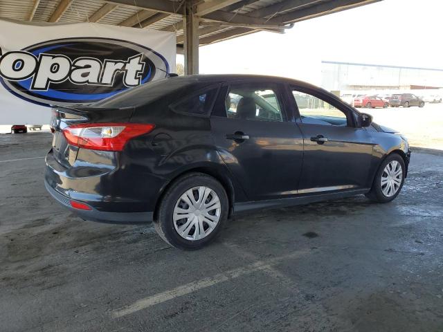 Sedans FORD FOCUS 2012 Czarny