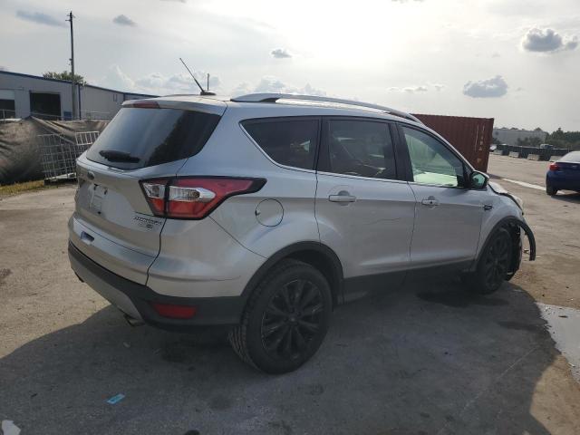  FORD ESCAPE 2017 Серебристый