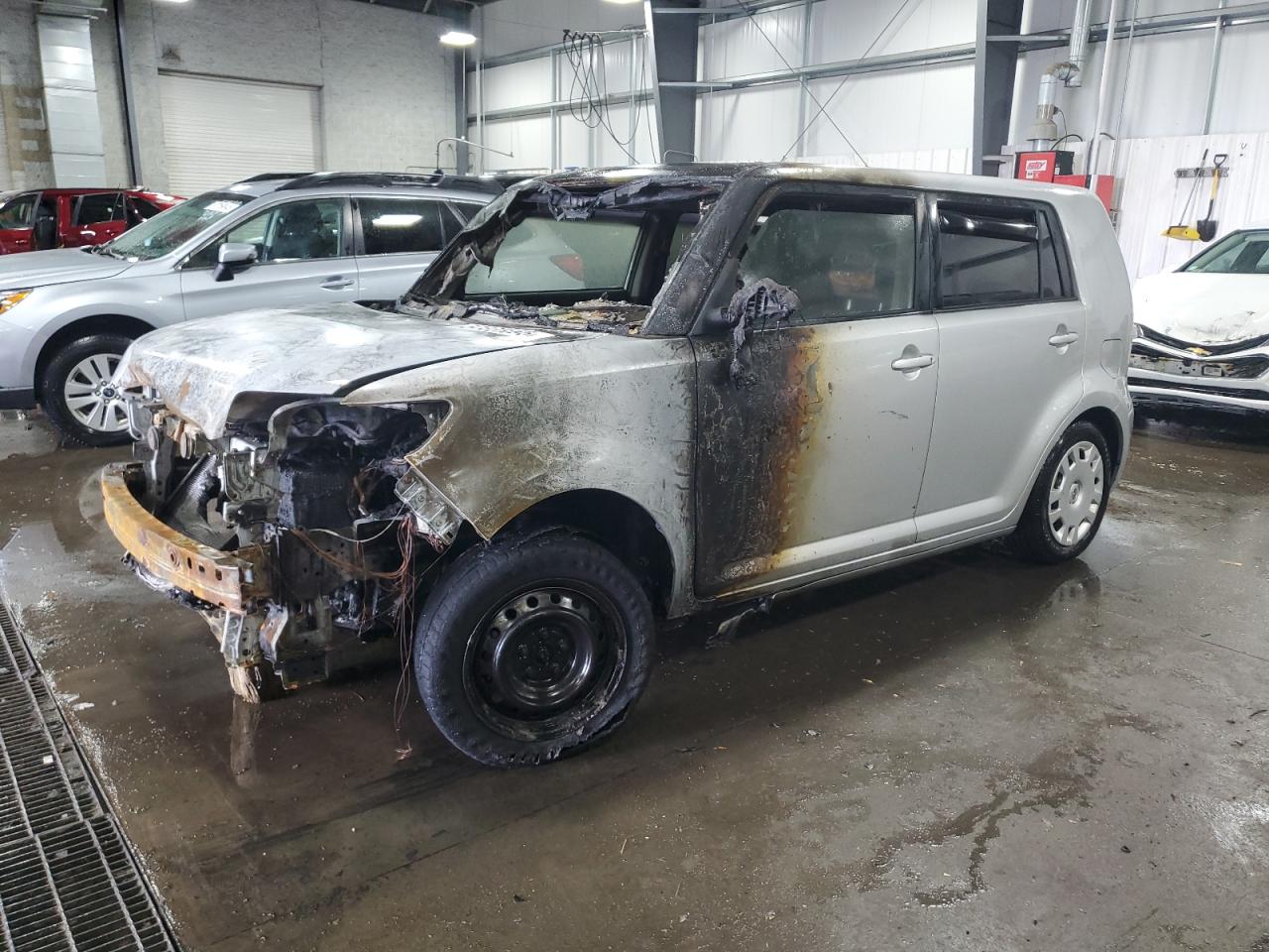 2010 Toyota Scion Xb на продаже в Ham Lake, MN - Burn